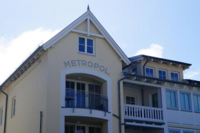 Maritim eingerichtete Fewo mit Balkon, 2 Fernsehern, Kühlungsborn